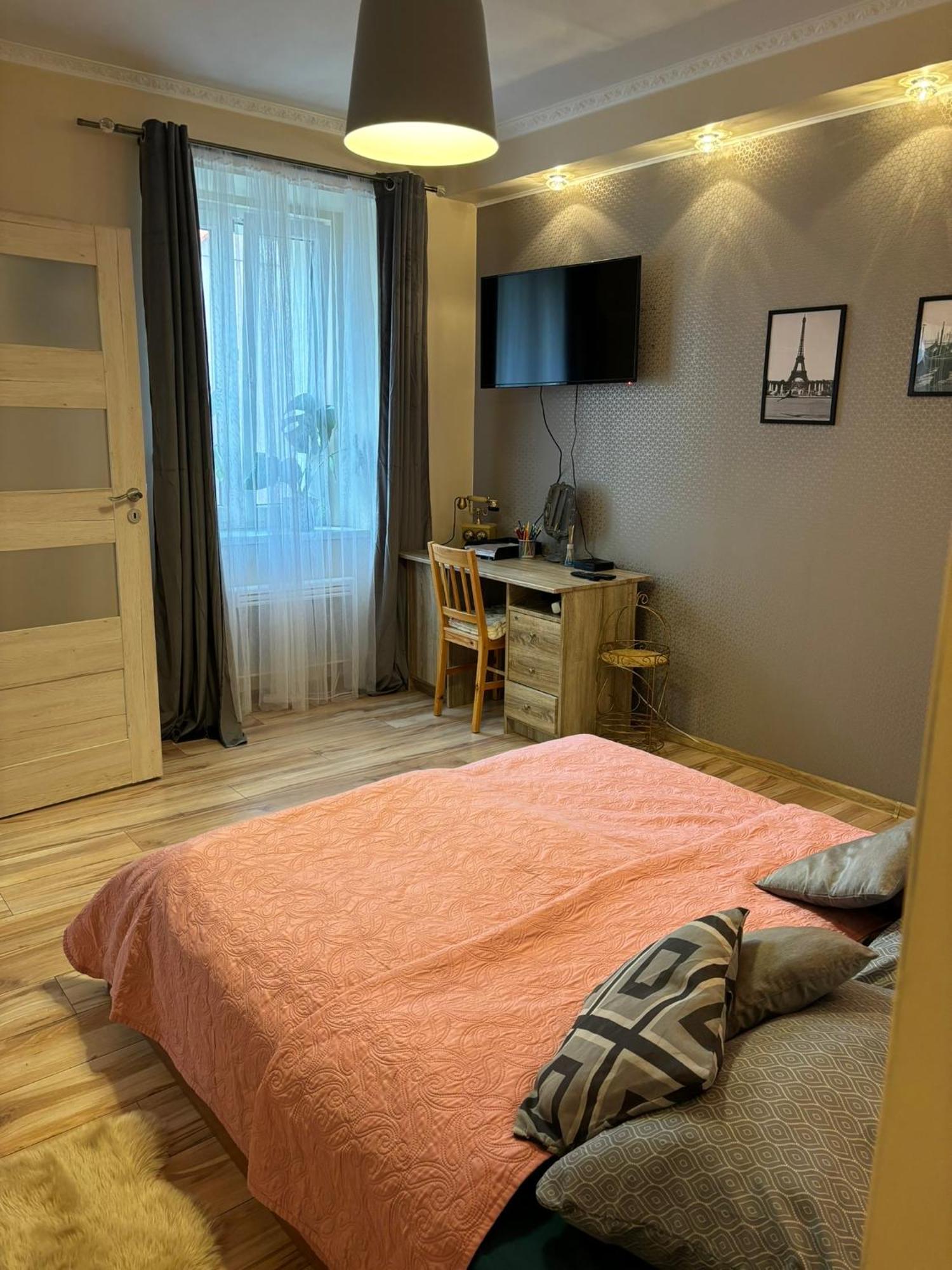 Obok Poczty Blisko Rynku Apartment Wałbrzych Exterior foto